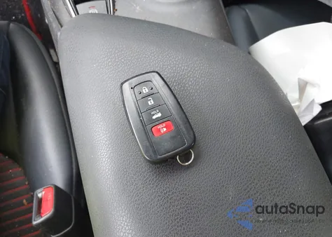 2021 Toyota Camry Trd z USA, uszkodzony, nr VIN 4T1KZ1AK0MU056776